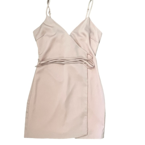 Revolve Majorelle Nina Wrap Satin Dress in Ballet Pink NWT Size XXS - Picture 5 of 9